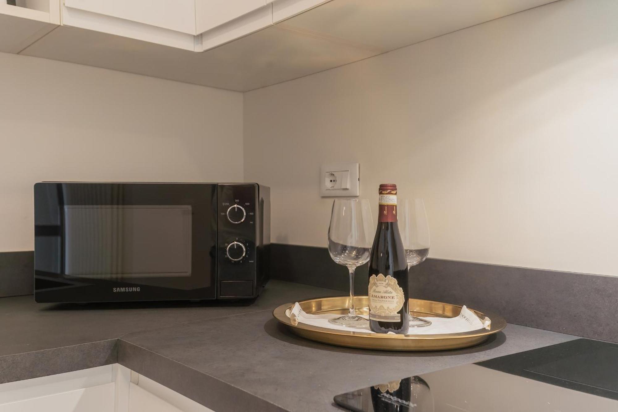 Manaraquattro - Apartament In Como Near The Center With Free Parking - Lake Como Ngoại thất bức ảnh